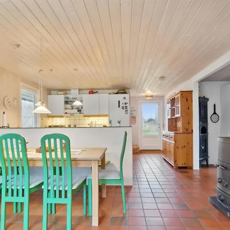 Casa de Férias Naina - 200m From The Sea By Interhome