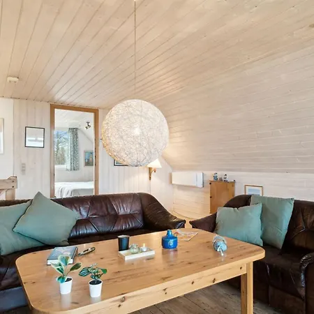 Ferienhaus Naina - 200m From The Sea By Interhome